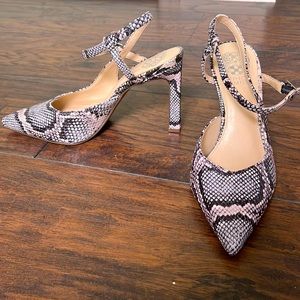 Vince Camuto - Sarlota Pump